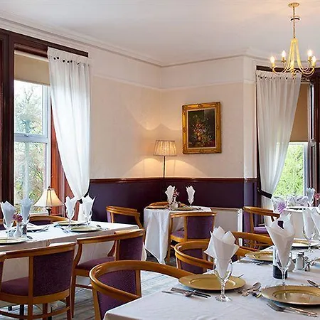 Hotel Brockwood Hall 3*