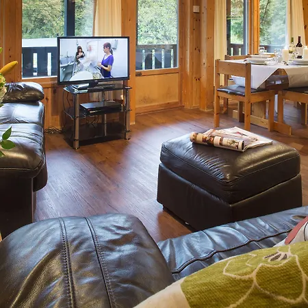 Brockwood Hall בית נופש מילום