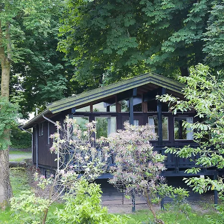 Brockwood Hall בית נופש *